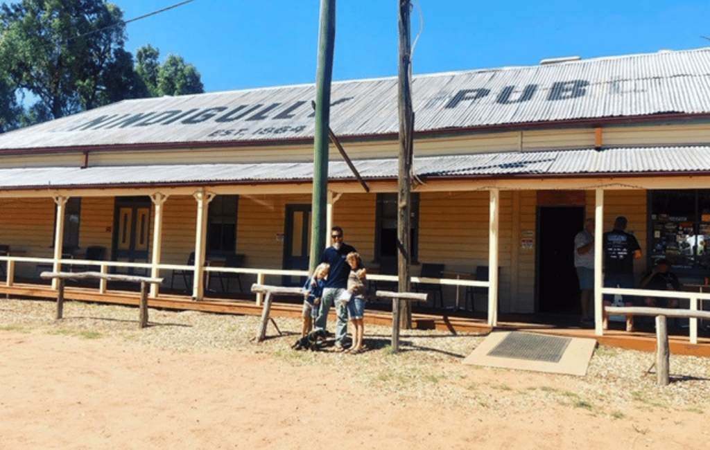 Nindigully Pub