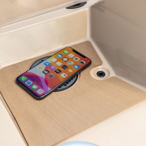 SCANSTRUT SC-CW-02F ROKK Wireless 10W Waterproof Wireless Charger 12/24V - Surface